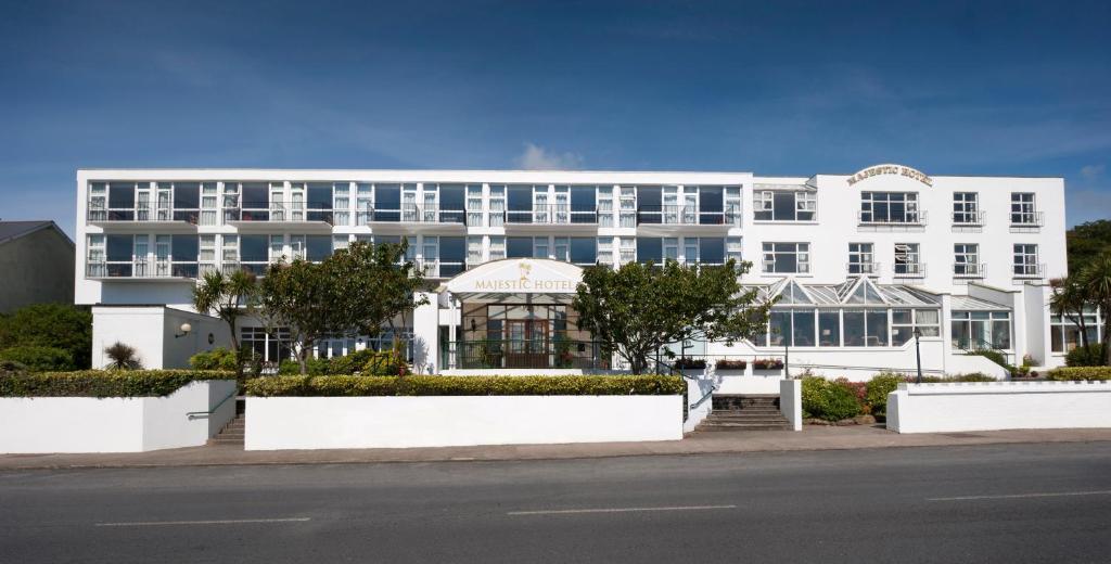 Majestic Hotel トラモア エクステリア 写真